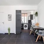 Apartman Large & Quiet 1 Bdr At Port