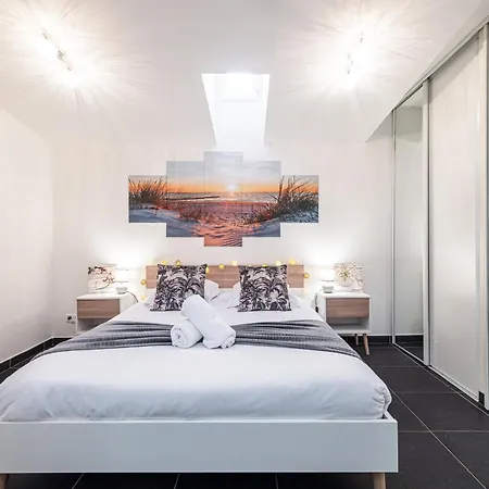 Large & Quiet 1 Bdr At Port Appartement *