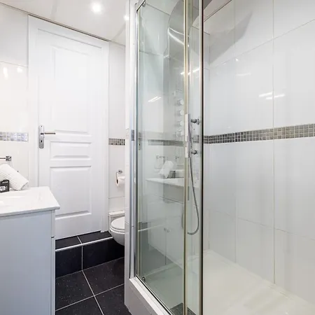 Appartement Large & Quiet 1 Bdr At Port Nice