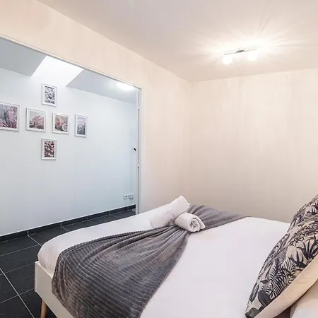 Large&quiet 1 Bdr At Port * Nice