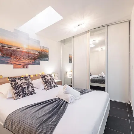 Large&quiet 1 Bdr At Port Lejlighed Nice